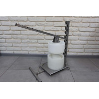 Прес для сиру ручний